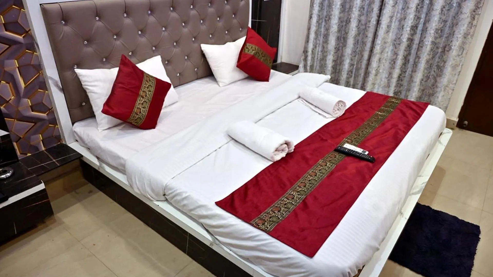 Kashi Heaven Premium Hotel Varanasi