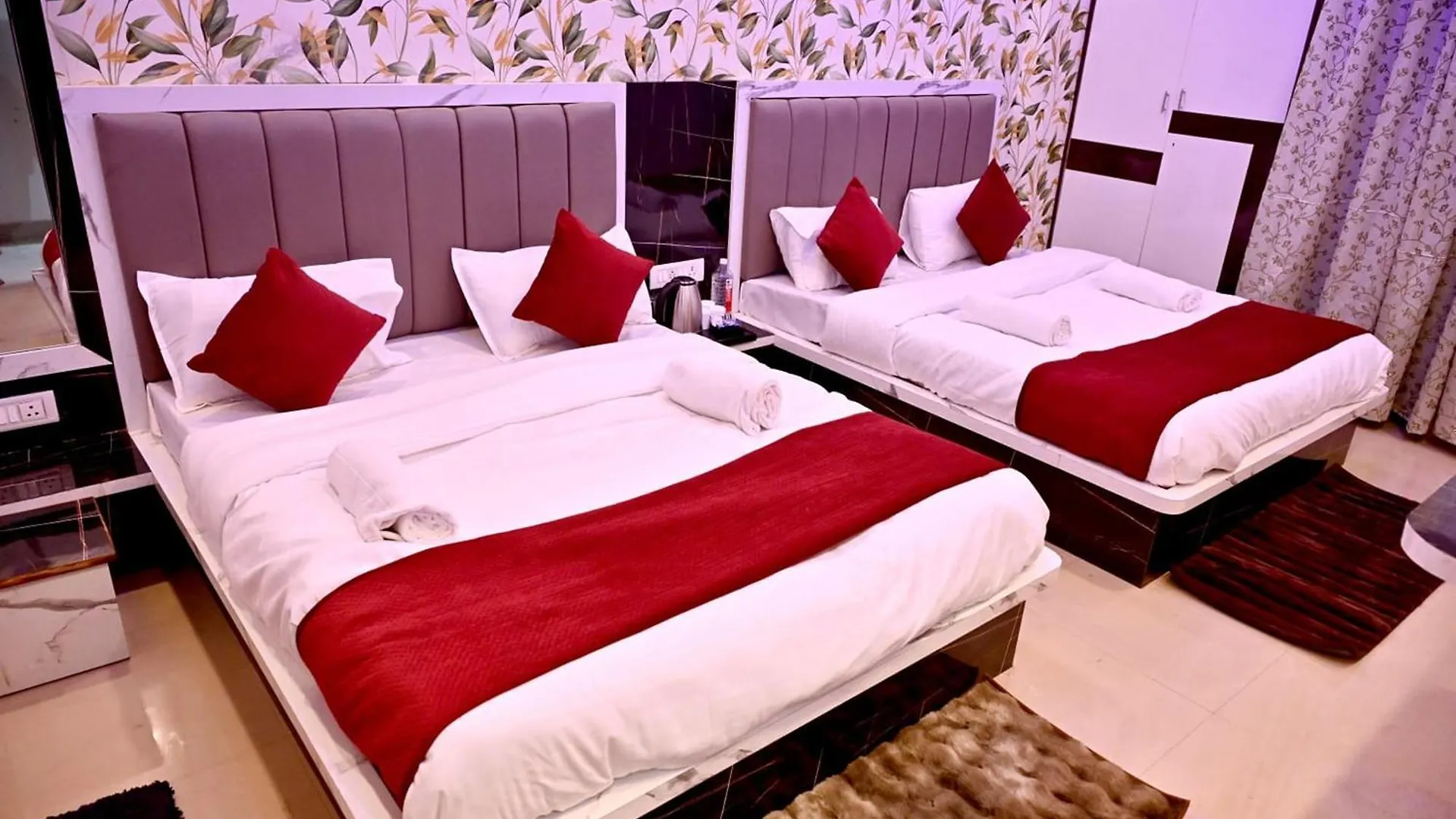 Kashi Heaven Premium Hotel Varanasi