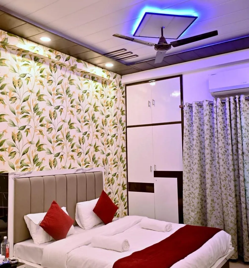 Kashi Heaven Premium Hotel Varanasi Indien